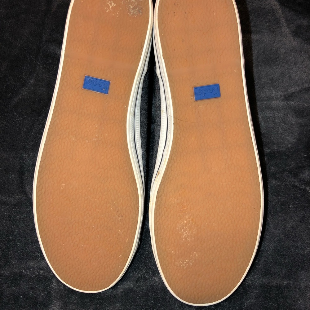 Brand New high Top Keds (only worn once ) Size 9